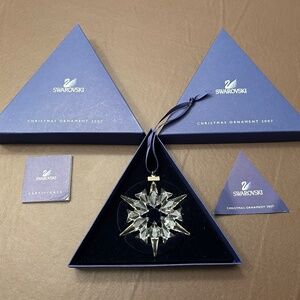 2007 swavorski annual edition Christmas snowflake crystal new original box